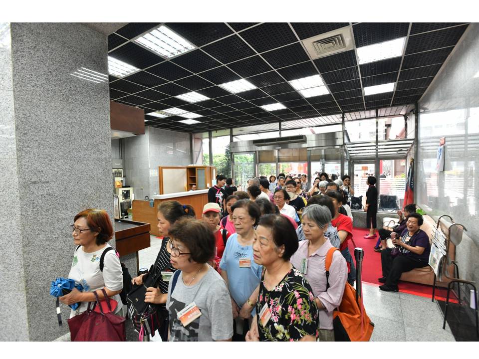 投影片7.JPG