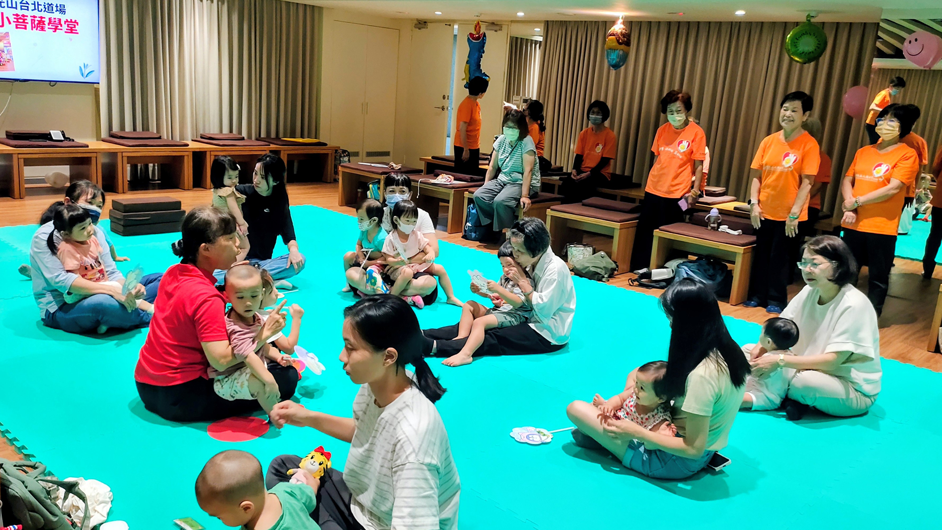 在滿滿的歡笑與祝福聲中，小菩薩們正式踏上新學期的學習旅程。_0.jpg