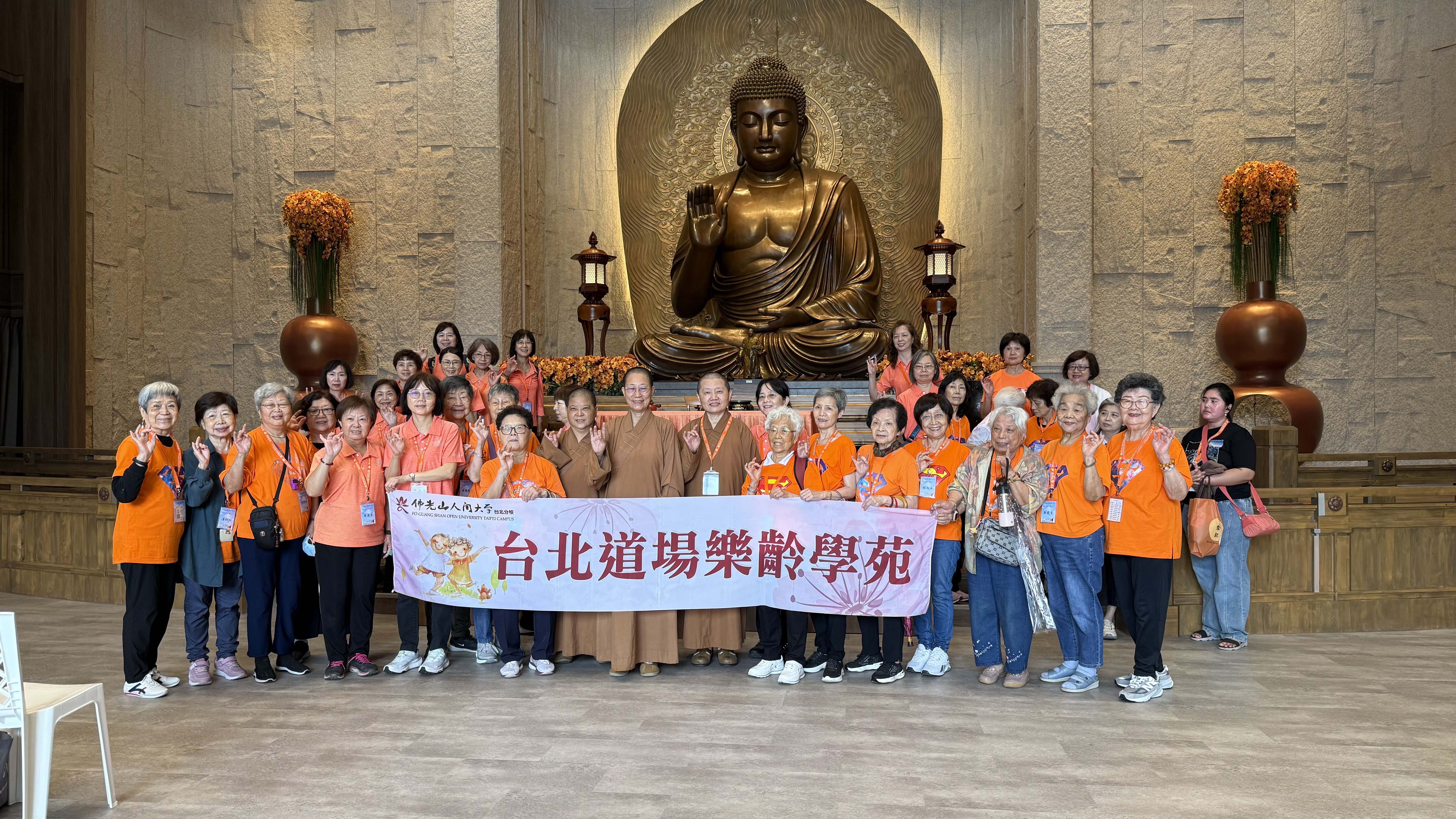 月光寺大合照.jpg