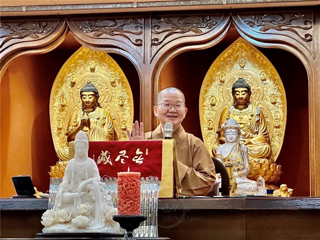 佛陀紀念館館長如常法師，主講「觀音菩薩圖像與修持」。.jpg