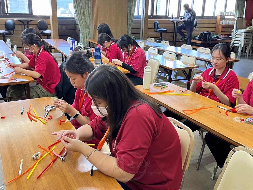 「手作創藝扭扭．棒」課程，製作時下年輕人最愛的小物。.jpg
