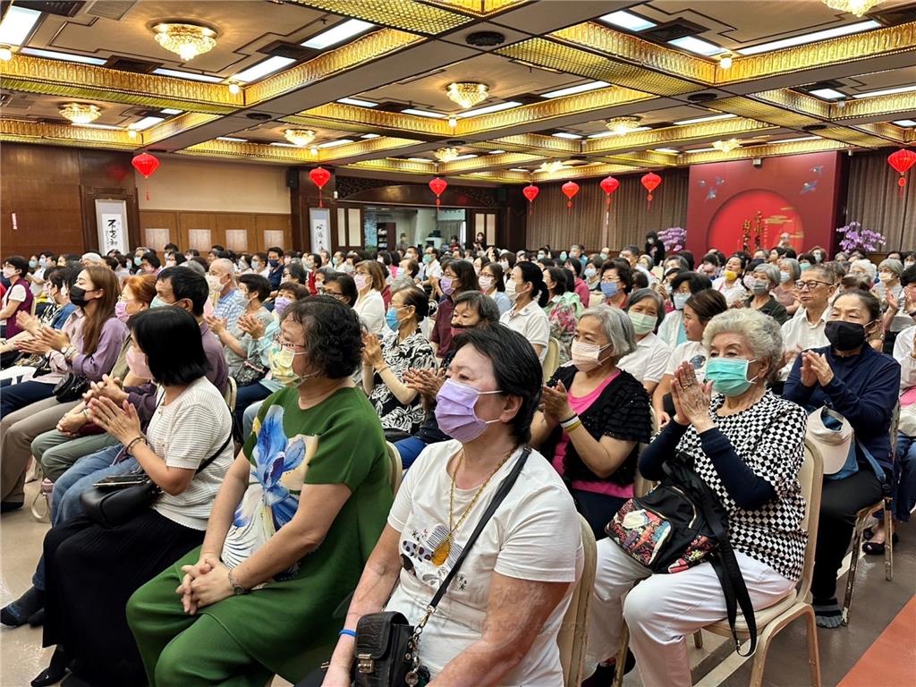 與會者歡喜聞法。.jpg