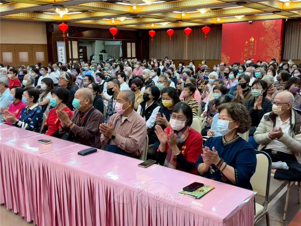 信眾樂聞法要.jpg