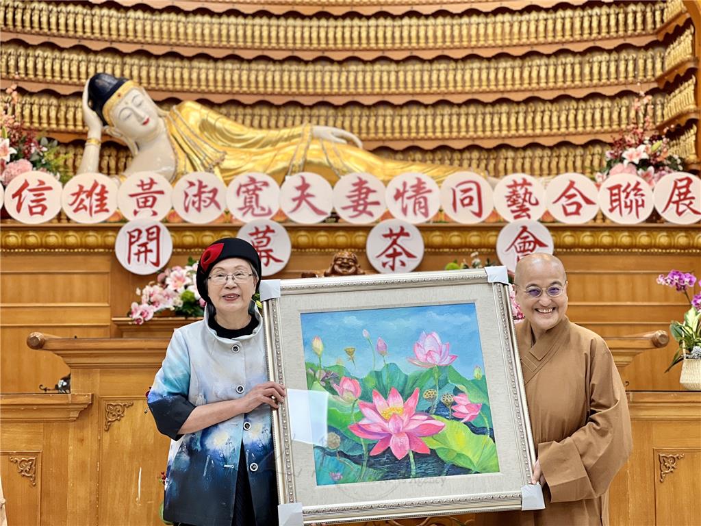 2024.10.19「謝信雄、黃淑寬夫妻情同藝合」聯展開幕　找到真善美自性-「欣欣向榮、生生不息」贈法寶寺.jpg