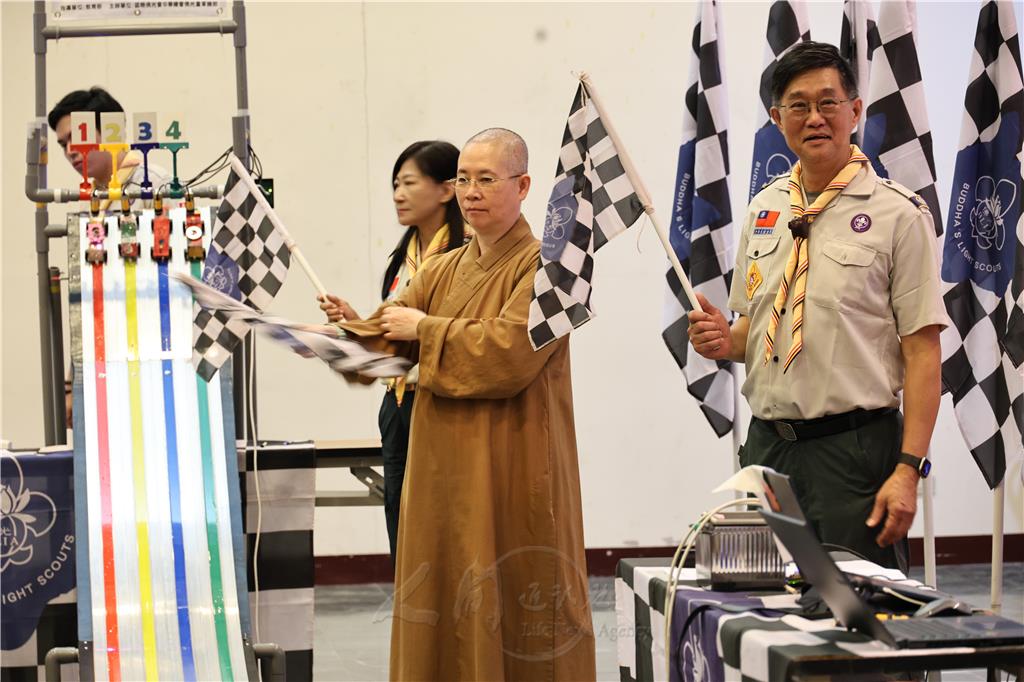 佛光童軍北區歡喜木頭車競賽　歡樂中圓滿