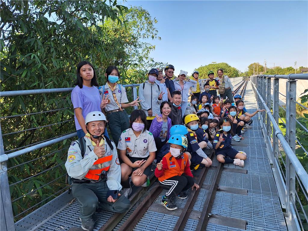 大林自行車道是利用原有糖廠小火車鐵道改建而成，為全線自行車專屬專用道，充滿田野風味。..jpg