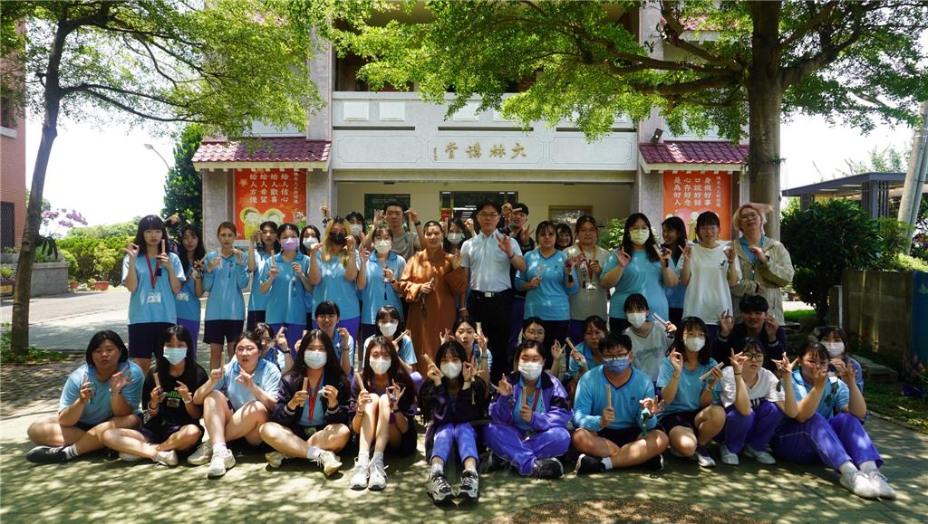 崇仁醫專參學大林講堂　浴佛滌心體驗人間佛教之美4/21~5/2