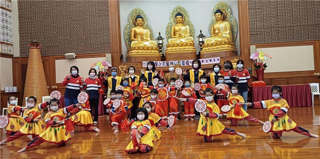 小天星幼兒園　歲末圍爐慶團圓 【人間社 黃俊雄 台南新營報導】