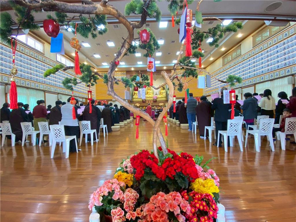 新營講堂禮千佛　歡喜迎馬年