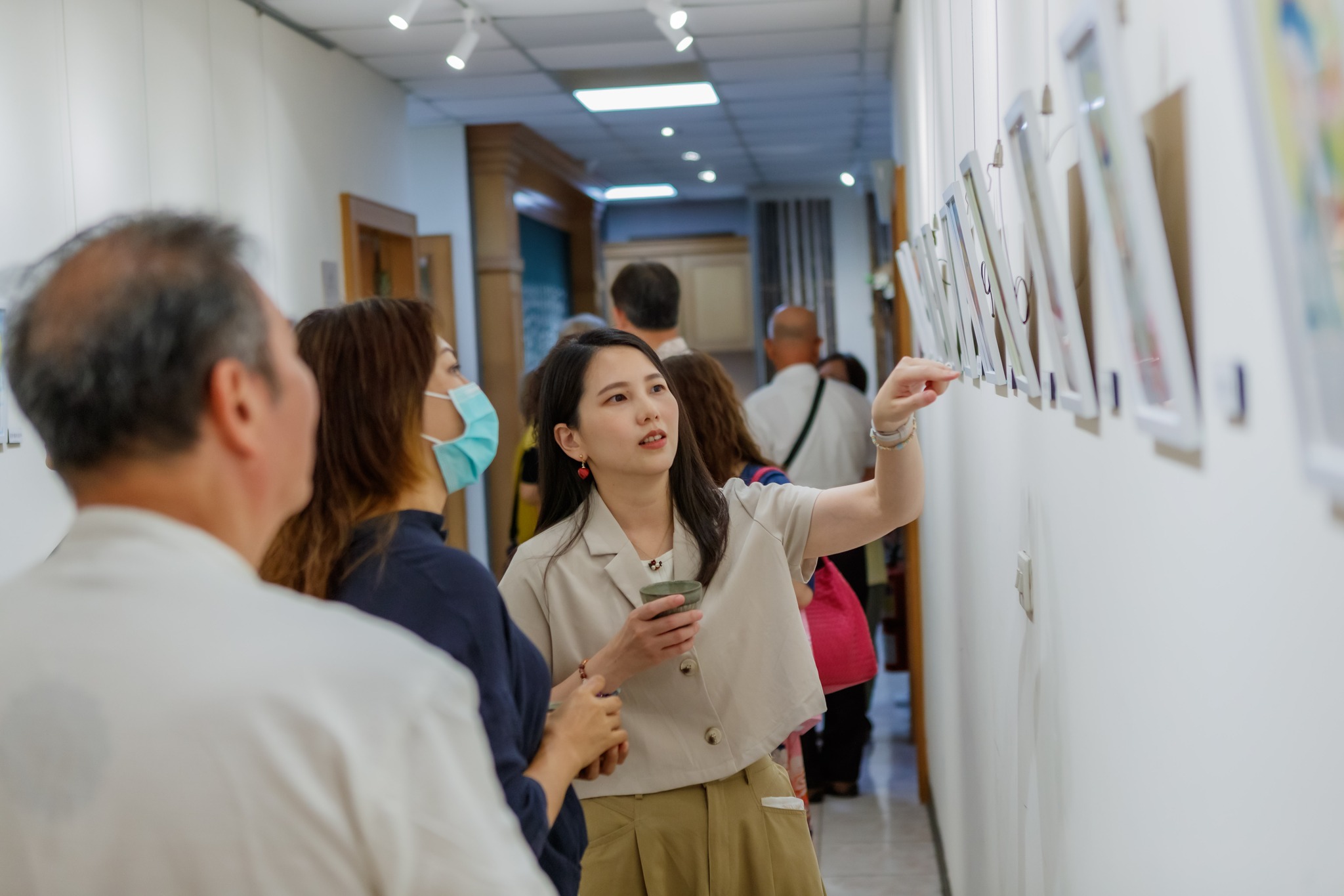 旗山藝文長廊首場茶會 「心領神繪創作展」藝術家陳子薇分享療癒之美