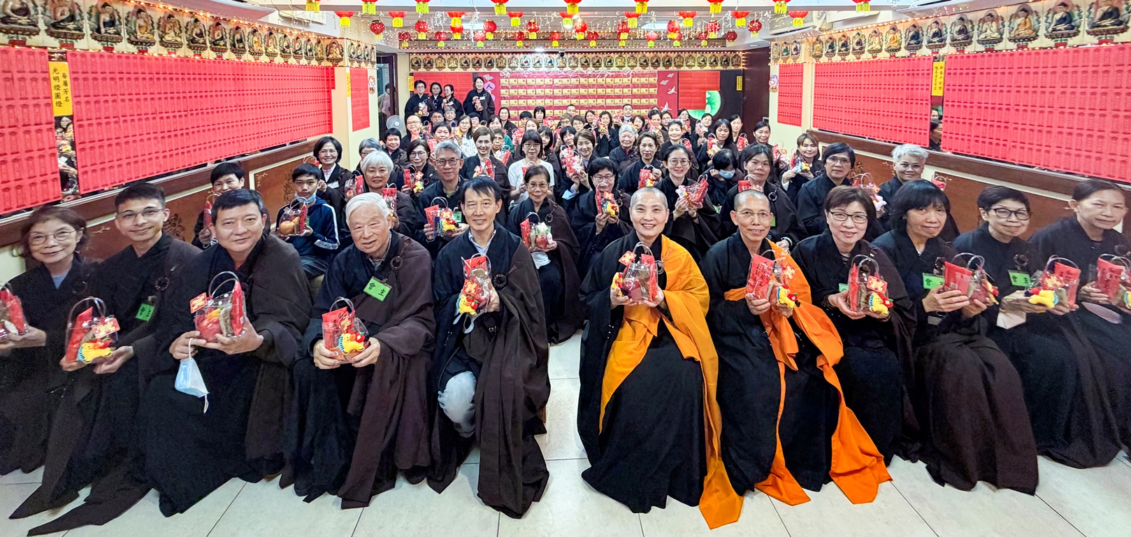 辭歲迎春  禮懺發願啟光明